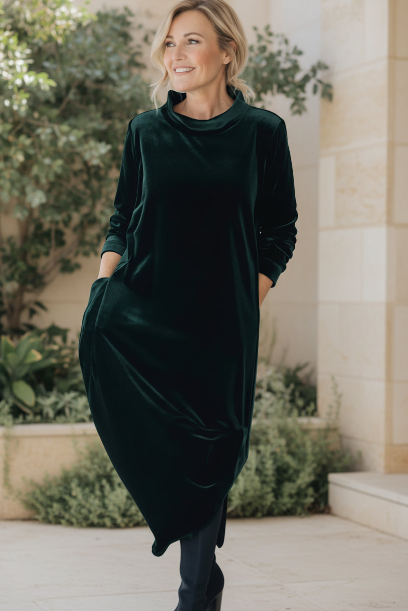 RORY - Sophisticated Velvet Dress