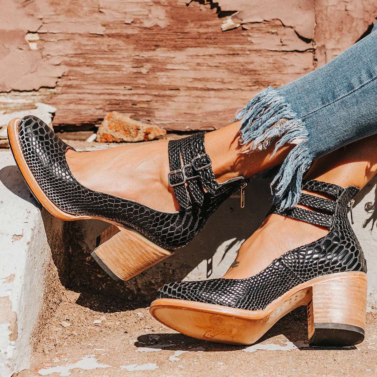 Antiqua | Timeless Vintage Heels