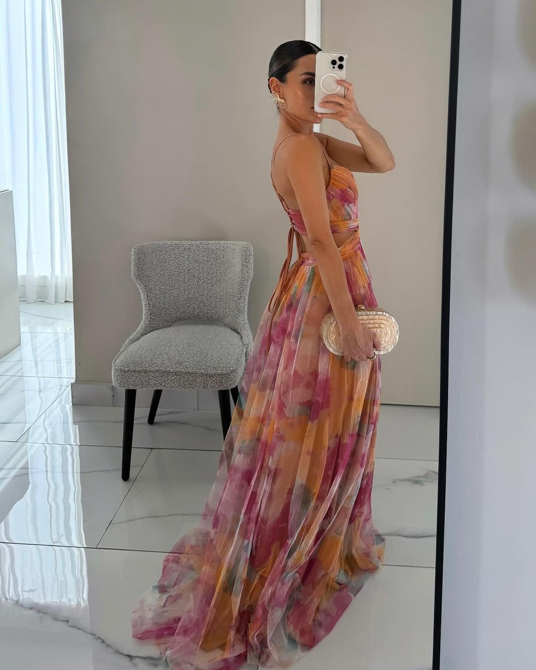 Giselle - Captivating Floral Print Maxi Dress