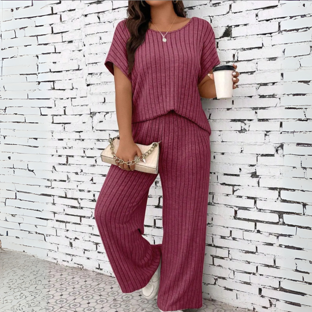 WAUNA™ - Plus Size Casual Short Sleeve Top & Pants Ensemble