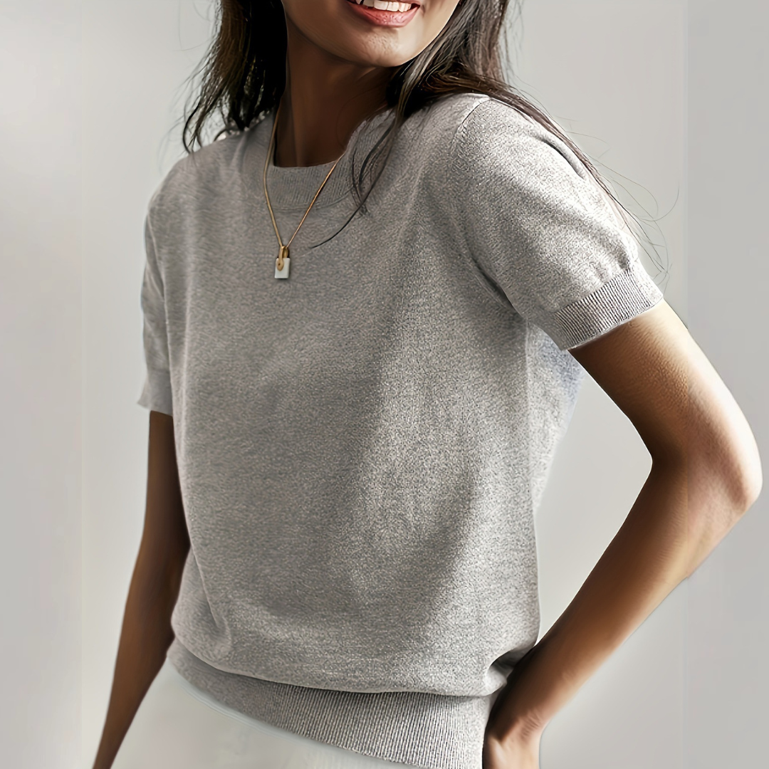 Viane - Relaxed Fit Short Sleeve Crew Neck Tee