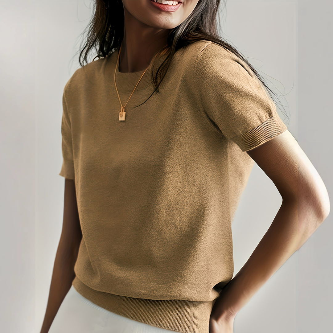 Viane - Relaxed Fit Short Sleeve Crew Neck Tee