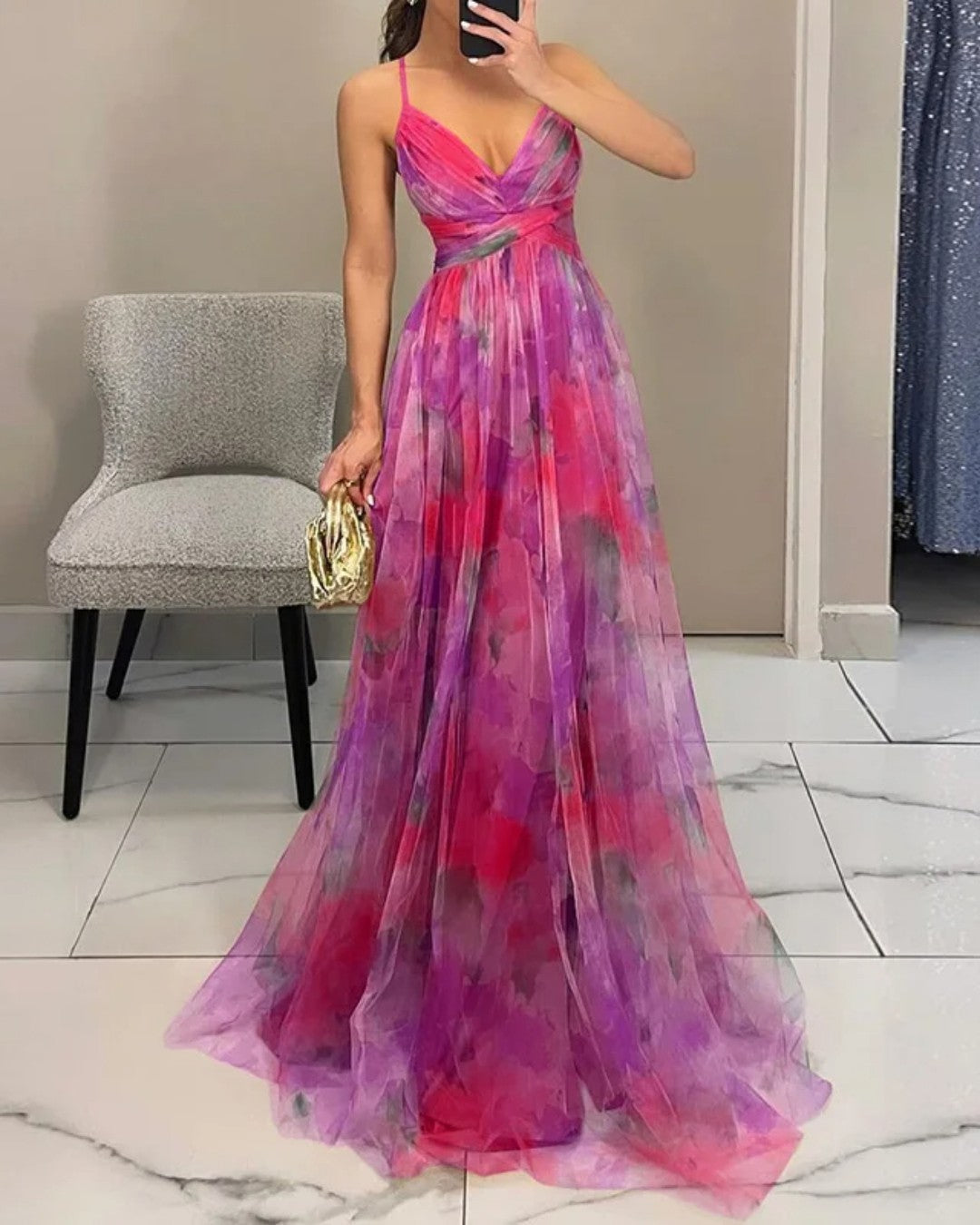 Giselle - Captivating Floral Print Maxi Dress