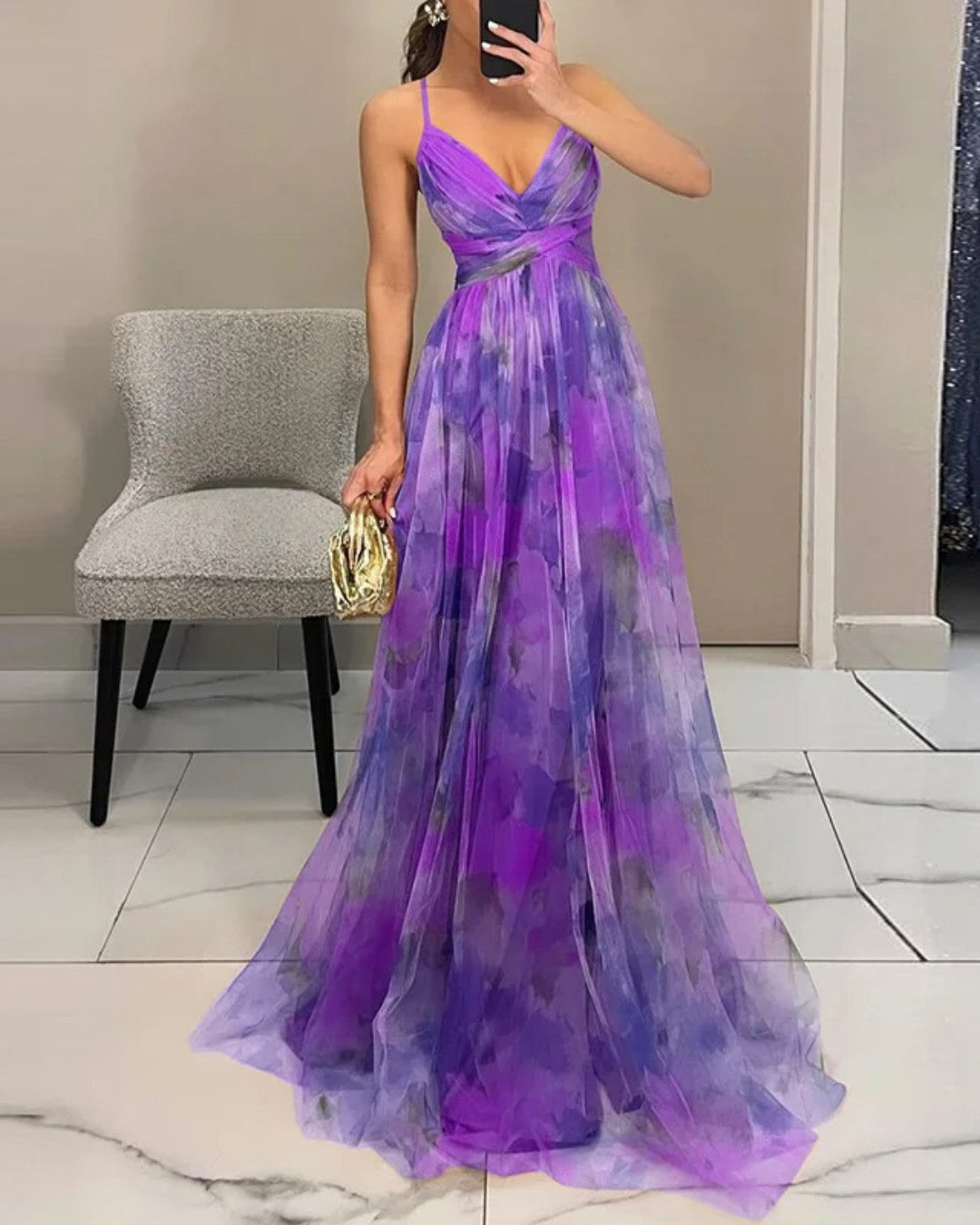 Giselle - Captivating Floral Print Maxi Dress