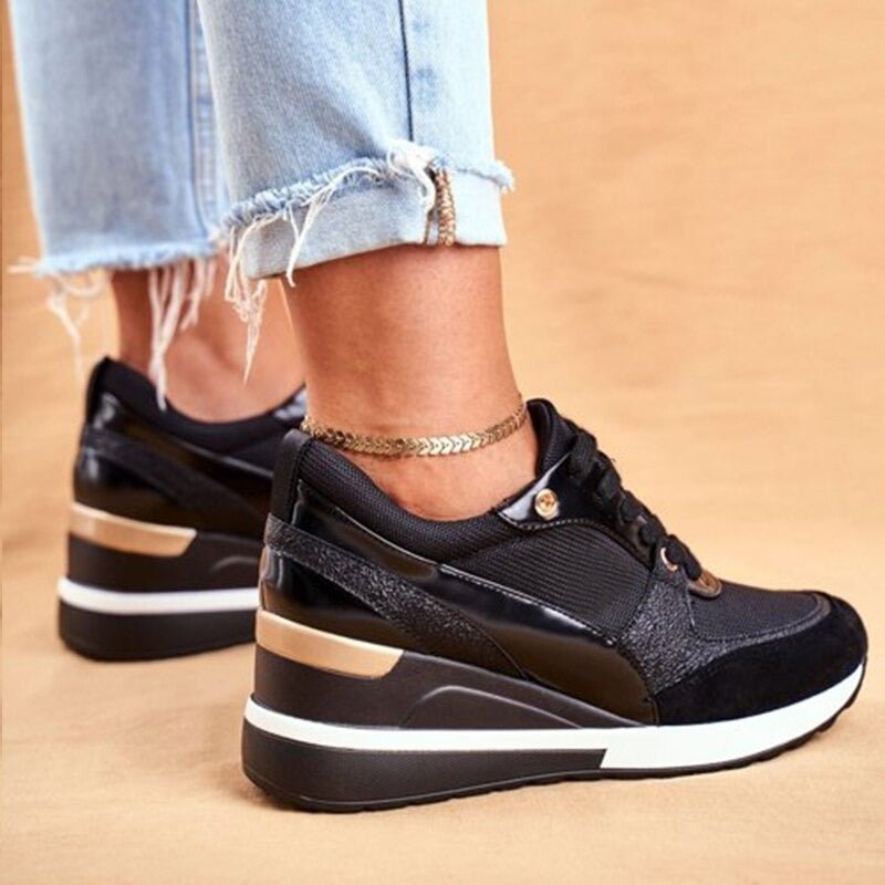 WILLA - FASHIONABLE SNEAKERS