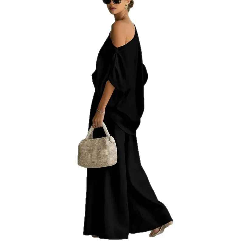 Lisa | Soft top with off-shoulder design and tapered pants