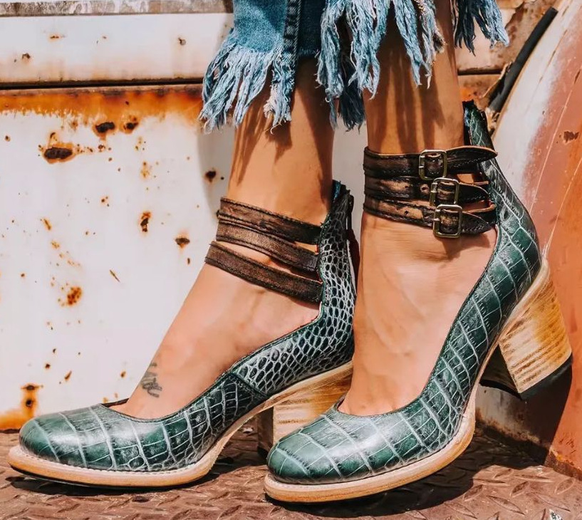 Antiqua | Timeless Vintage Heels