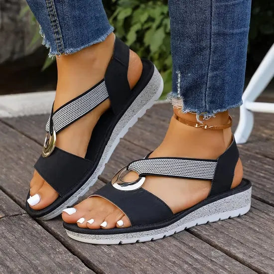 Zoe | Elegant sandals with adjustable support
