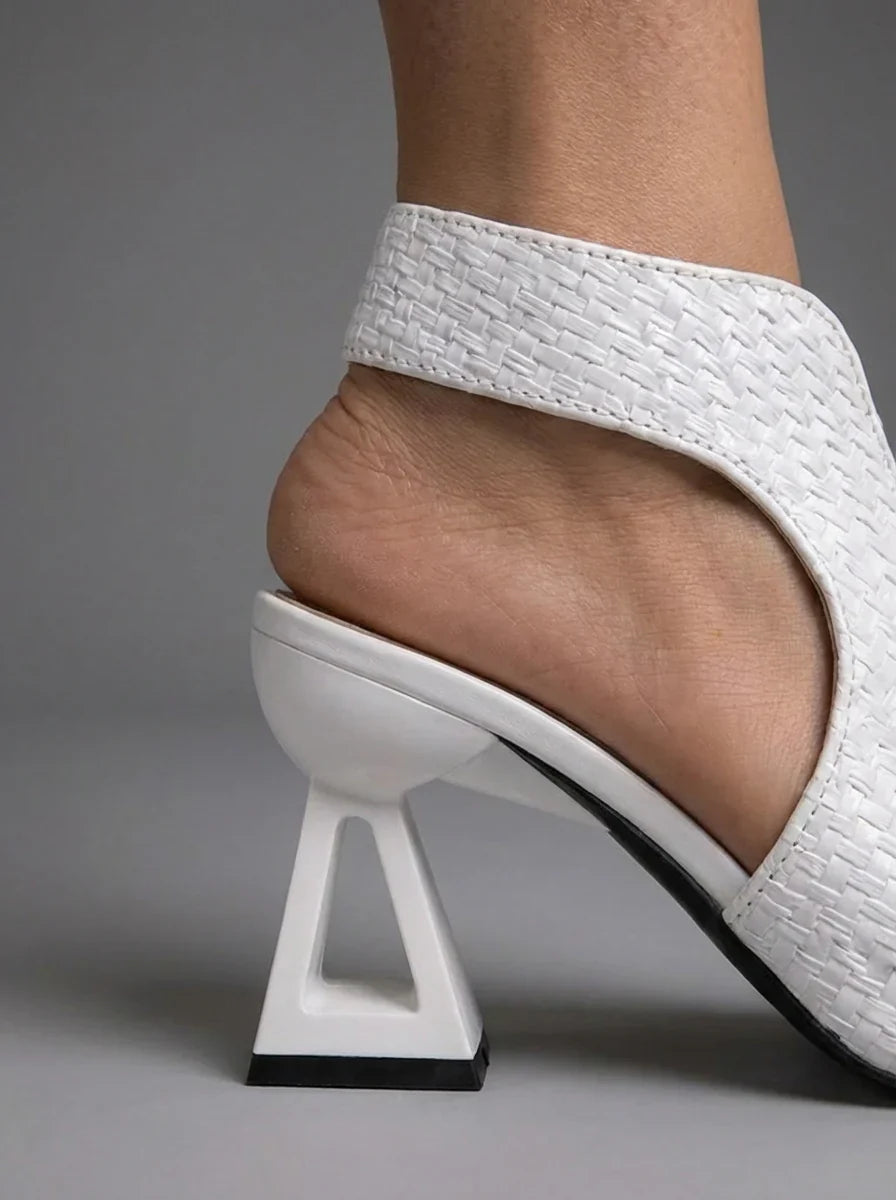 TWISTED | Elegant woven heels